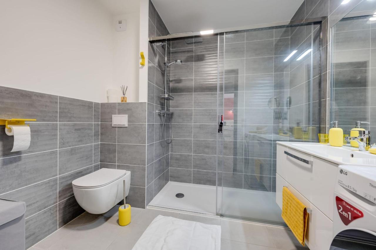 Emergence - Apartment 1 Bedroom 2-4 Pers Garage And Terrace Annecy Exteriör bild